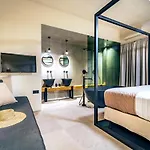 San Giorgio Aparthotel Fira (Santorini)